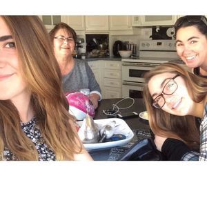 Meet your Posher, Andrea